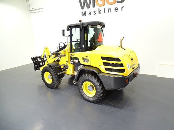Yanmar V120 / 36km/t / Aircond / Lastdemp / Stora BM 4 of 6