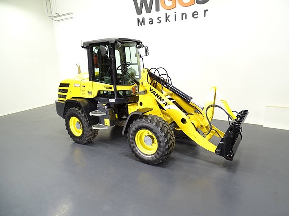Yanmar V120 / 36km/t / Aircond / Lastdemp / Stora BM 3 of 6