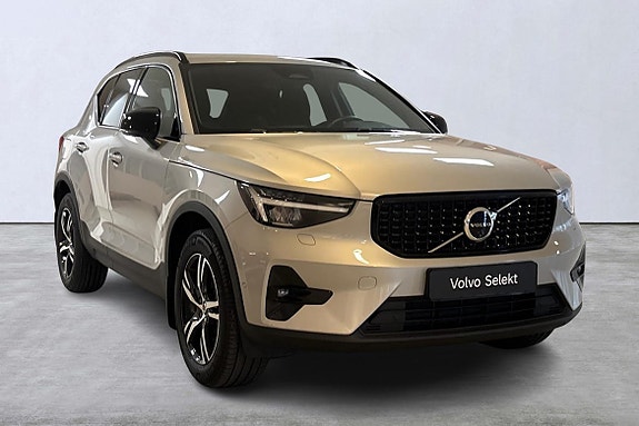 Volvo XC40 6 of 13