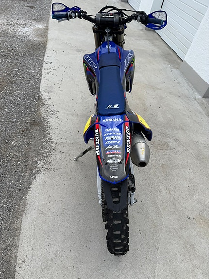 Yamaha WR250F 3 of 5