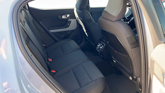 Polestar 2 5 of 12