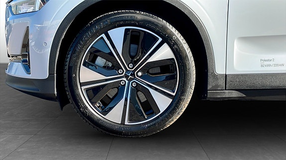 Polestar 2 9 of 12