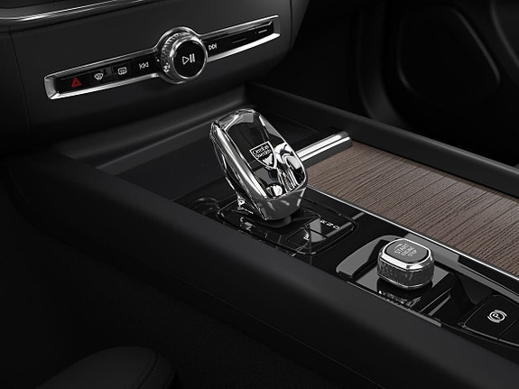 Volvo XC60 7 of 8