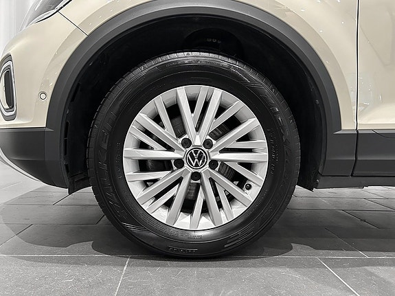Volkswagen T-Roc 5 of 14