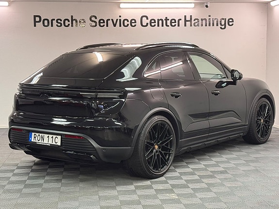 Porsche Macan 4 5 of 14
