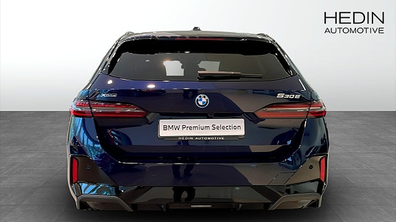BMW 530e 7 of 9