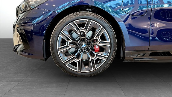 BMW 530e 9 of 9