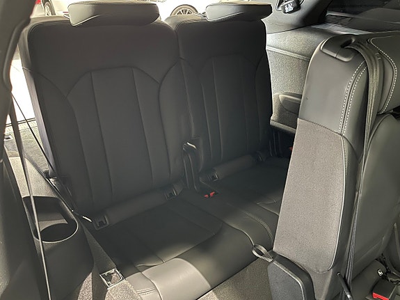 Audi SQ7 28 of 30