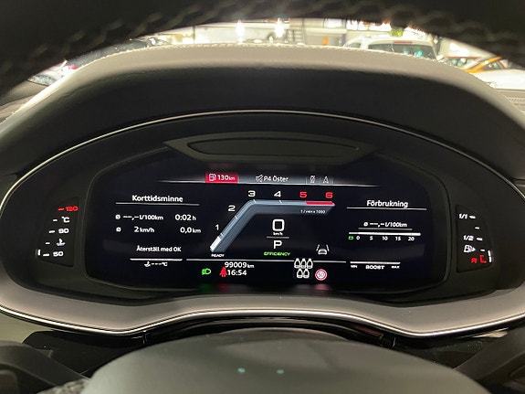 Audi SQ7 13 of 30
