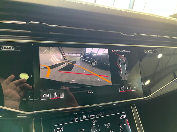 Audi SQ7 16 of 30