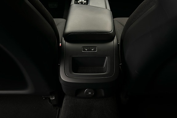 Volvo V60 22 of 28