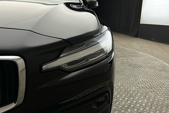 Volvo V60 11 of 28