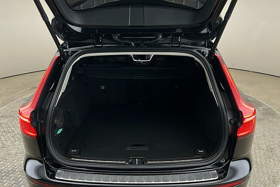 Volvo V60 14 of 28