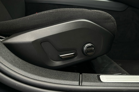 Volvo V60 19 of 28