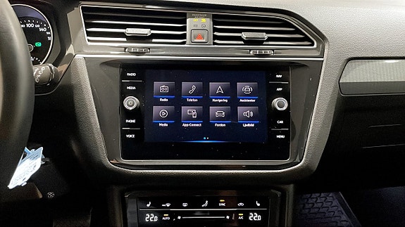 Volkswagen Tiguan 9 of 13