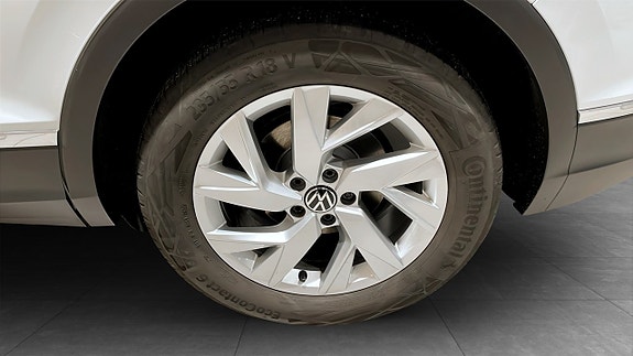 Volkswagen Tiguan 6 of 13