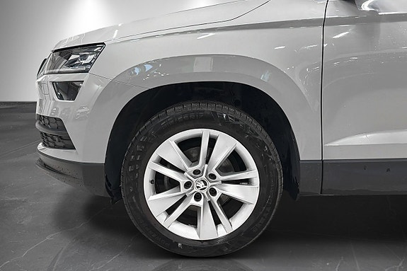 Skoda Karoq 2 of 25