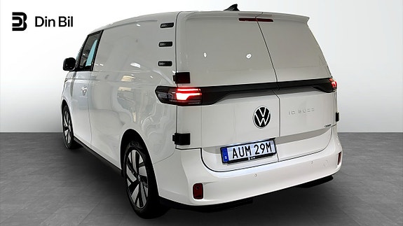 Volkswagen ID. Buzz 3 of 12