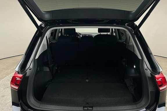 Volkswagen Tiguan Allspace 16 of 28