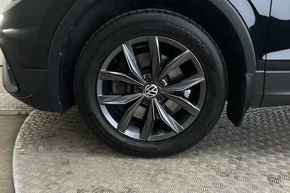 Volkswagen Tiguan Allspace 12 of 28