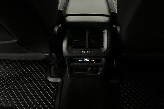 Volkswagen Tiguan Allspace 22 of 28