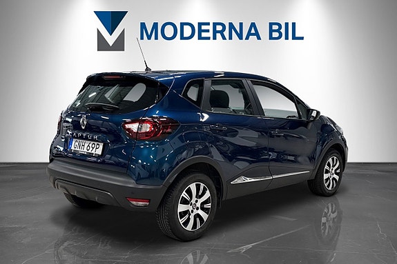 Renault Captur 6 of 23