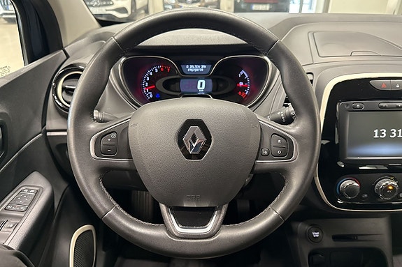 Renault Captur 10 of 23