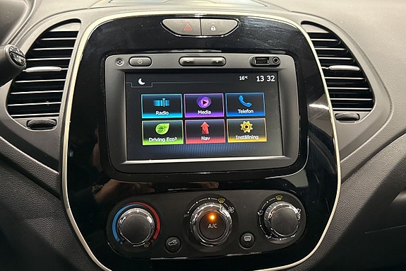 Renault Captur 12 of 23