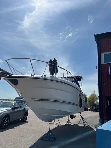 Monterey 250 CR – MerCruiser 350 MAG | Varvsskött 5 of 6