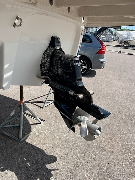 Monterey 250 CR – MerCruiser 350 MAG | Varvsskött 6 of 6