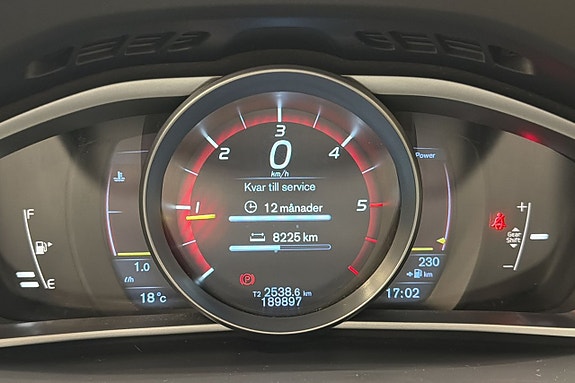 Volvo V40 15 of 24