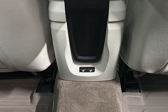 Volvo V40 21 of 24