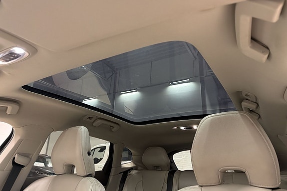 Volvo V40 18 of 24