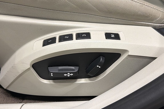 Volvo V40 16 of 24