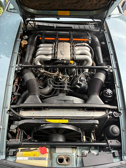 Porsche 928 2 of 3