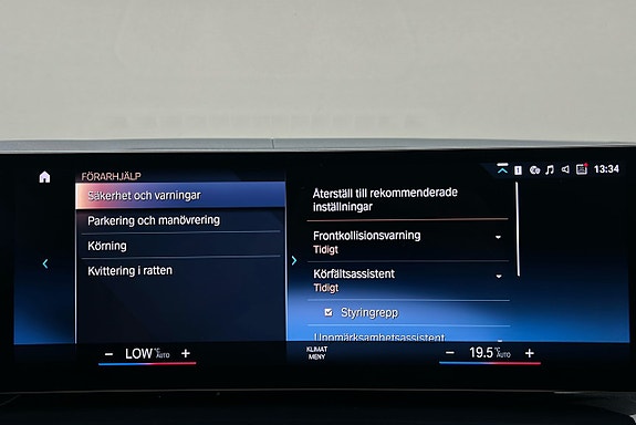BMW i4 23 of 28