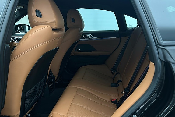 BMW i4 13 of 28