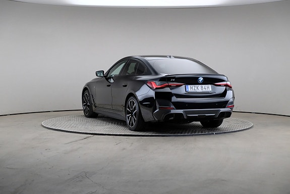 BMW i4 2 of 28