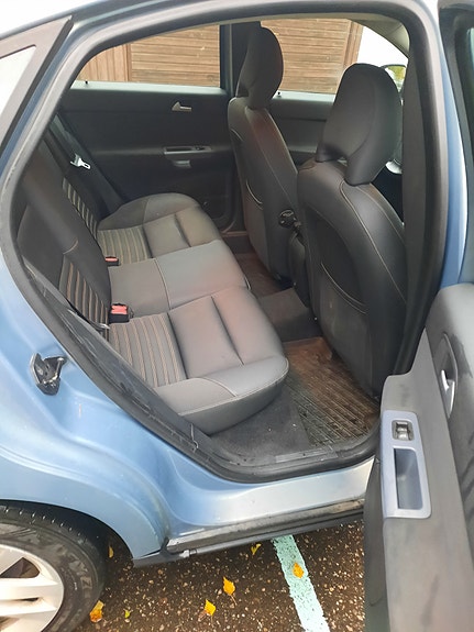 Volvo S40 4 of 6