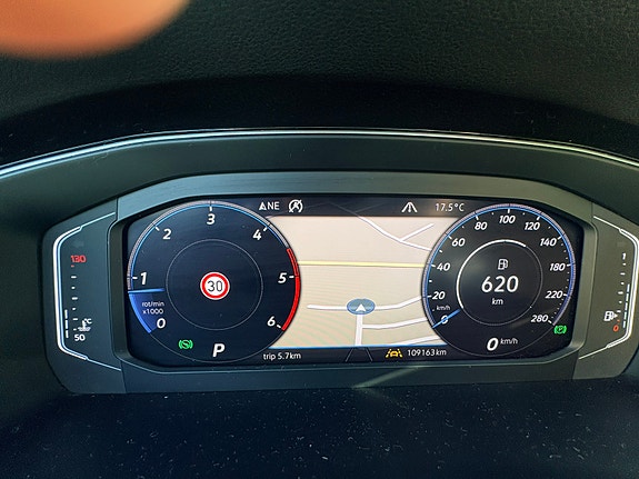 Volkswagen Arteon 9 of 12