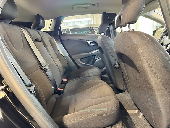 Volvo V40 10 of 10