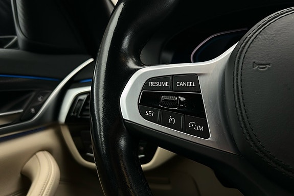 BMW 530e 24 of 28