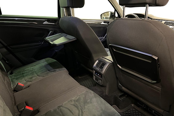 Volkswagen Tiguan 3 of 20
