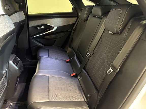 Peugeot 3008 13 of 19