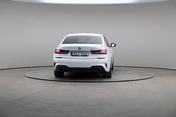 BMW 330e 5 of 22