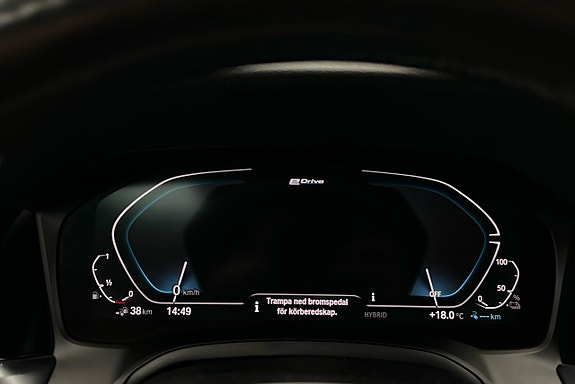 BMW 330e 7 of 22