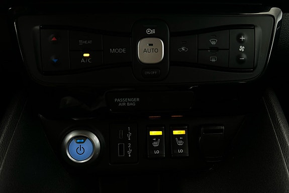 Nissan Leaf 15 of 23