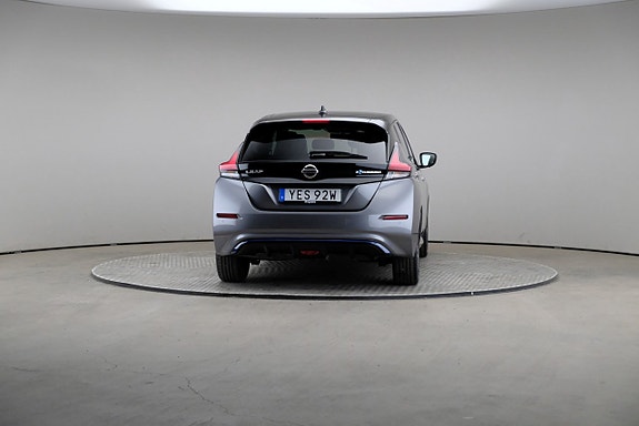 Nissan Leaf 5 of 23