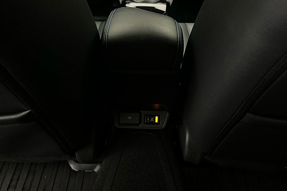 Nissan Leaf 17 of 23
