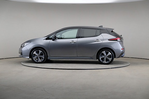 Nissan Leaf 4 of 23
